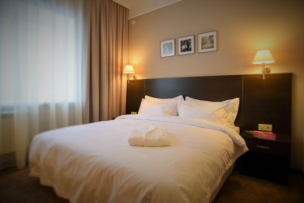 Red Village Hotel Astana Chambre photo